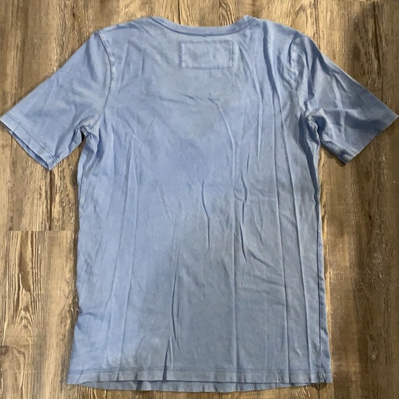 Gap designed & crafted distressed v neck w/ pocket - Picture 8 of 8